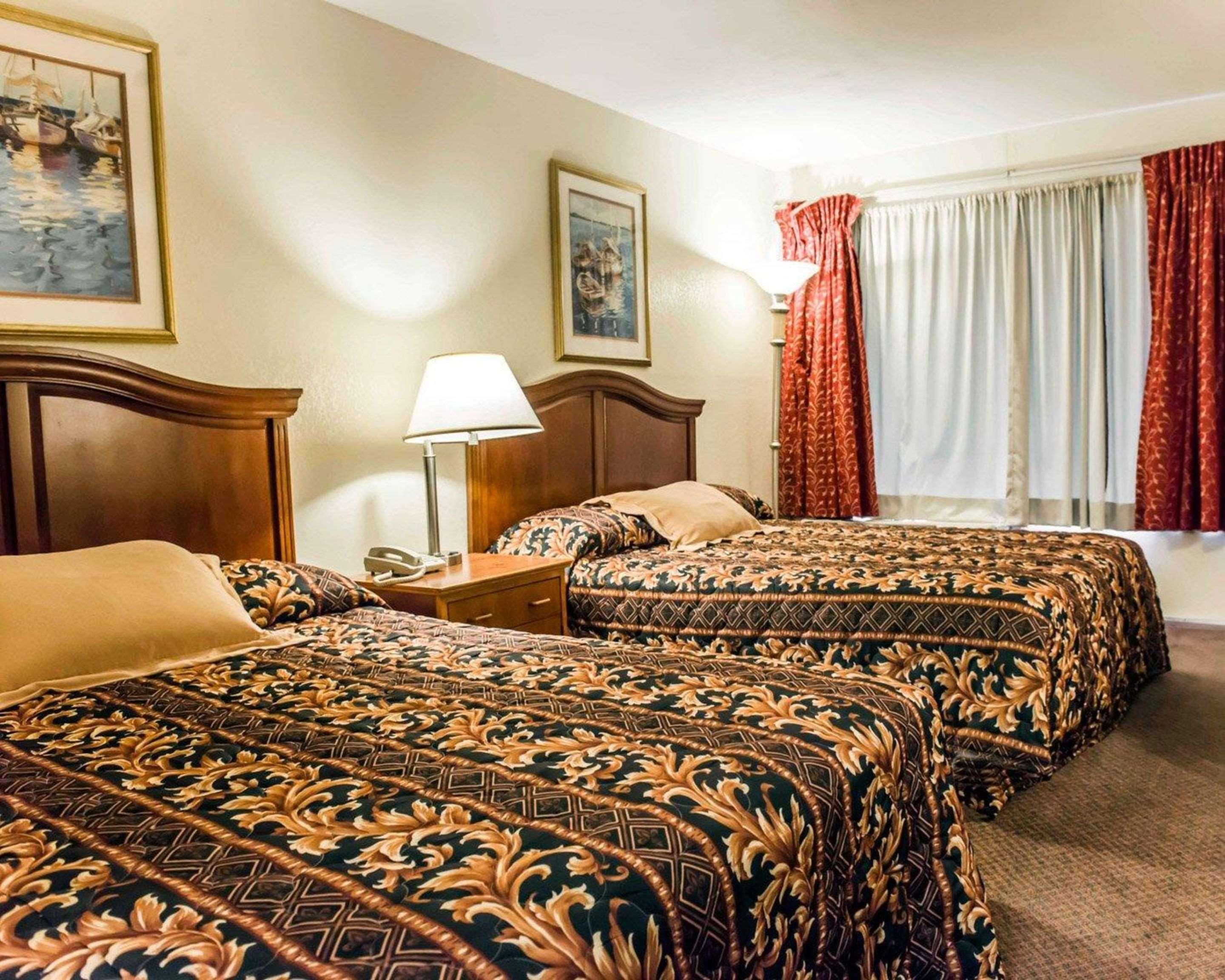Econo Lodge Perry Extérieur photo