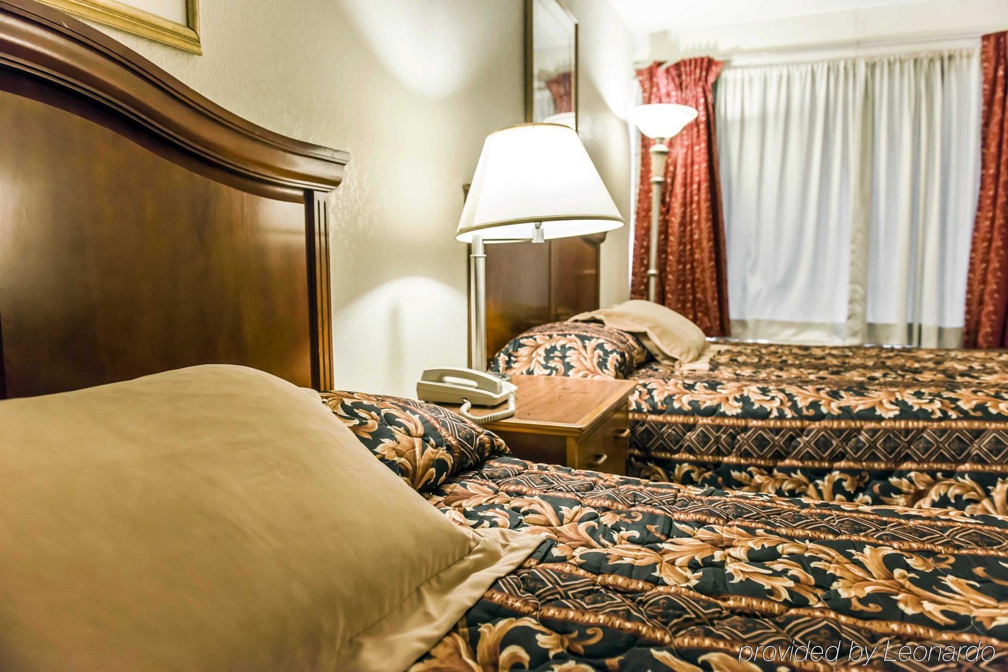 Econo Lodge Perry Extérieur photo